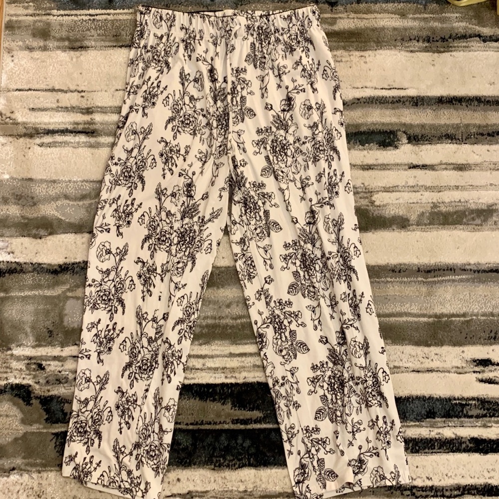 Tahari pajama pants